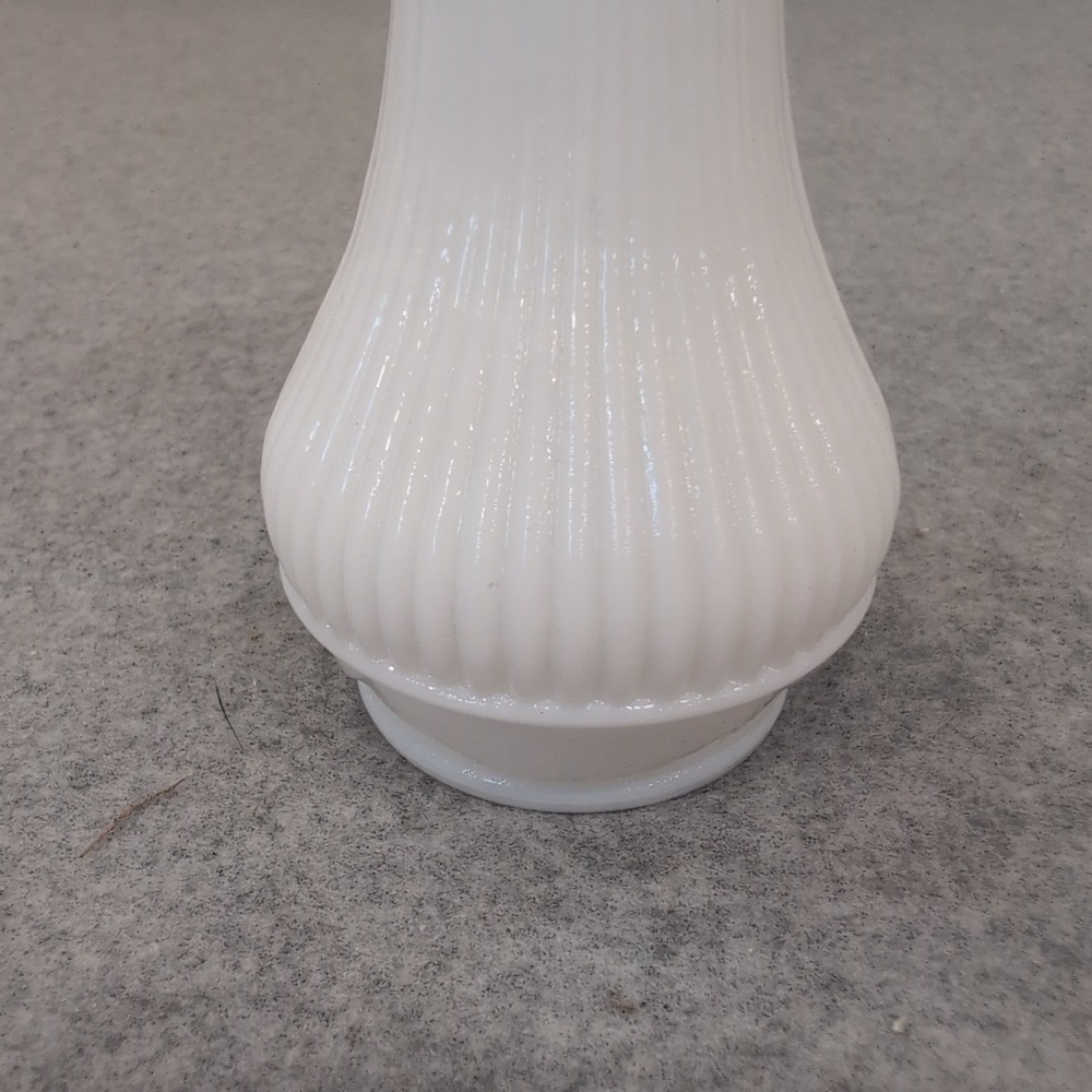 Vintage White Milk Glass Ribbed Bud Vase with Ruffled Rim - Picture 3 of 6